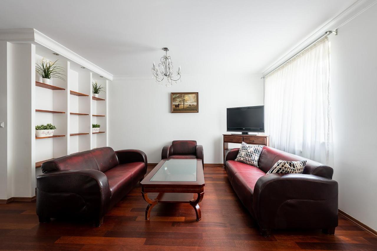 Bukowinska 12: Spacious Two-Bedroom Apartment with Balcony and Parking Warsaw Exterior photo